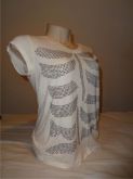 Blusinha bege com detalhes MÁXIMA tam. P